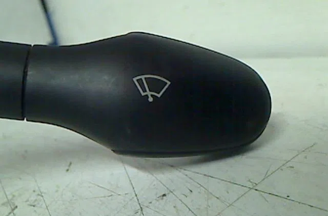 Commande essuie glace SEAT TOLEDO occasion — photo 2