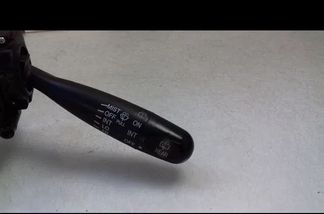Commande essuie glace Suzuki SPLASH (EX) 1.0 (a5b 310) (2008) occasion — photo 2