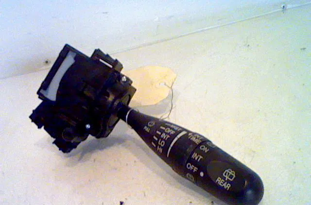 Commande essuie glace SUZUKI SWIFT III 2007 occasion — photo 3