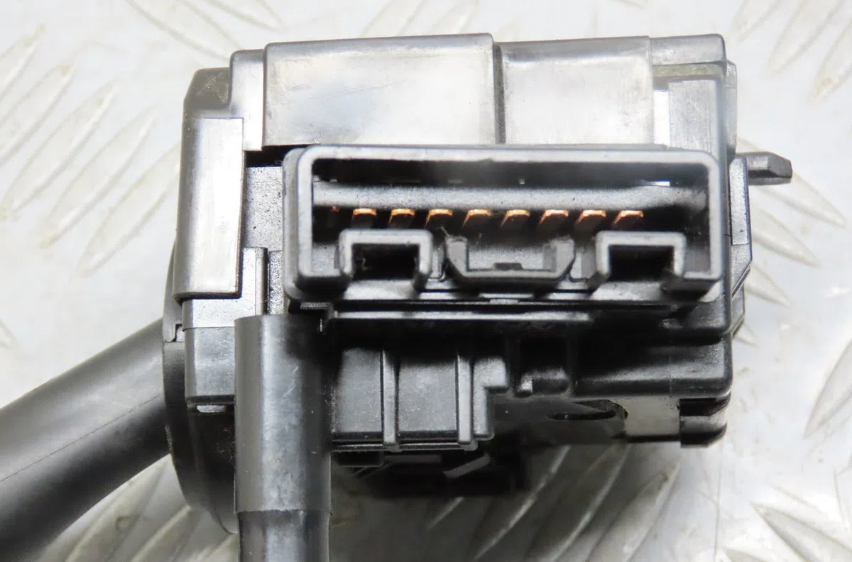 Commande essuie glace Suzuki SWIFT III (MZ, EZ) 1.3 (rs 413) (2005) occasion — photo 3