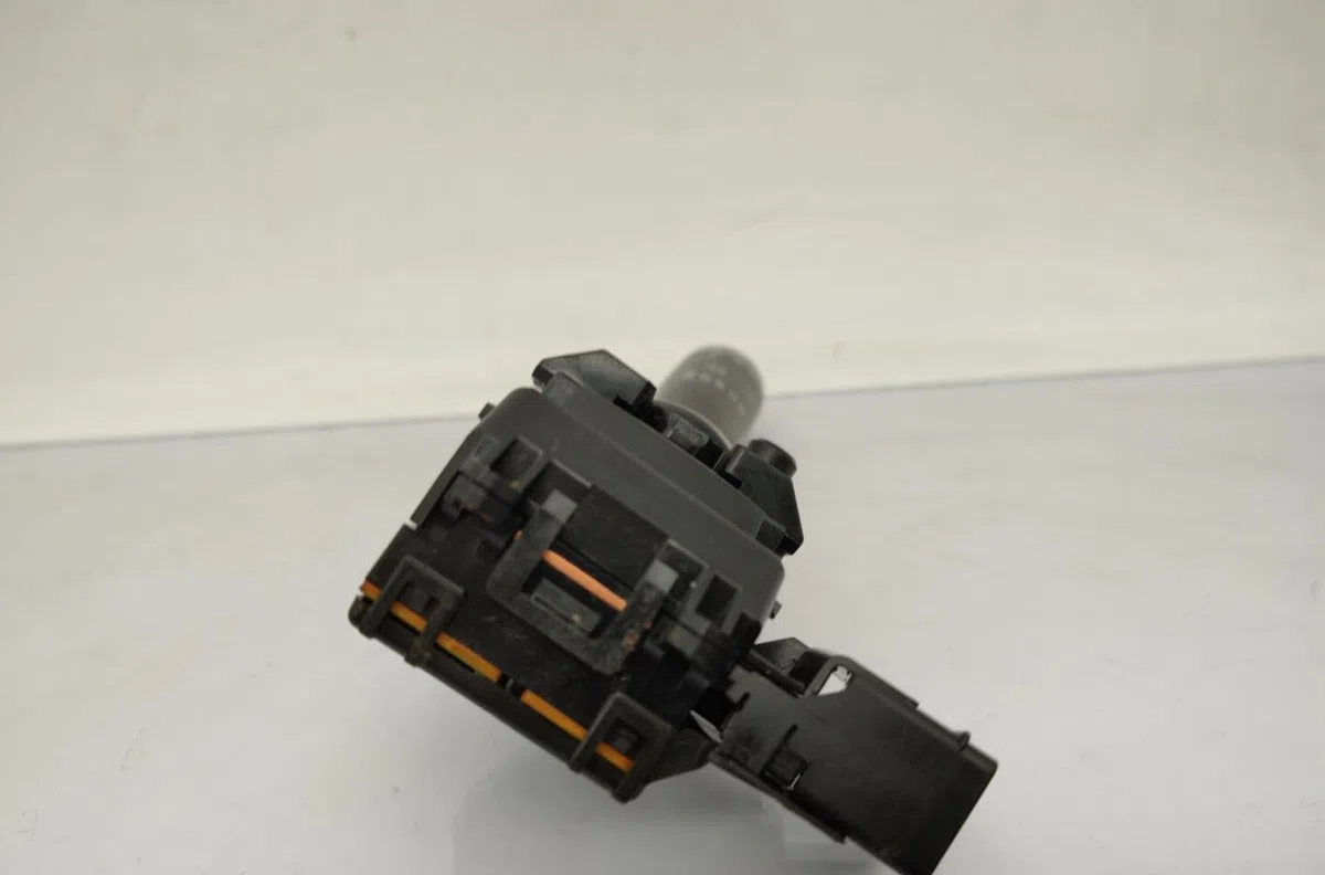 Commande essuie glace TOYOTA AYGO 1 PHASE 1 occasion — photo 2
