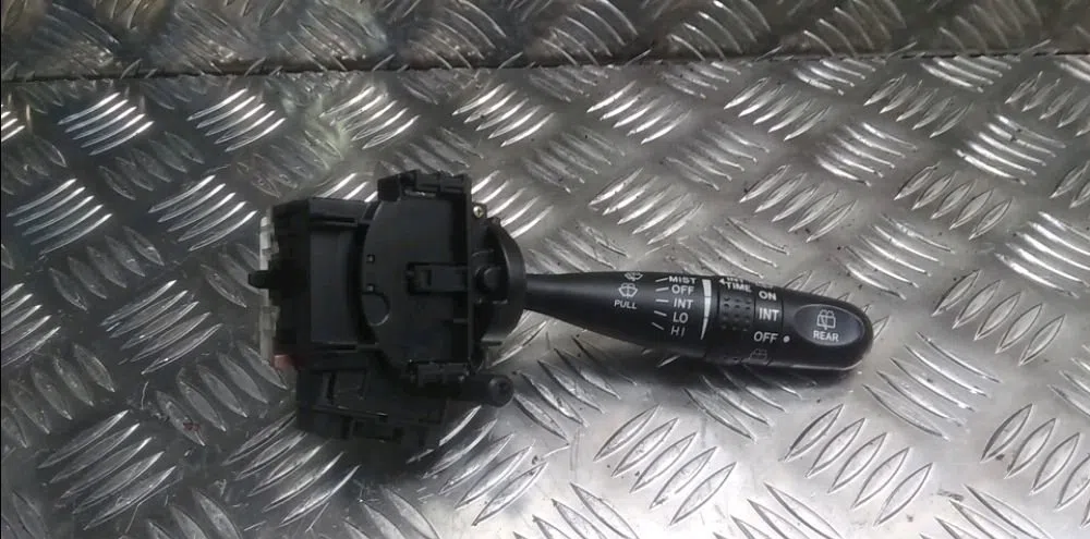 Commande essuie glace Toyota COROLLA (_E12_) 1.6 vvt-i (zze121_) (2002-2006) occasion — photo 3