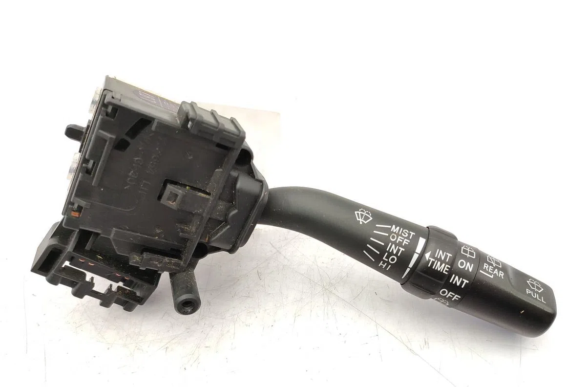 Commande essuie glace TOYOTA COROLLA VERSO 2 PHASE 2 occasion — photo 2