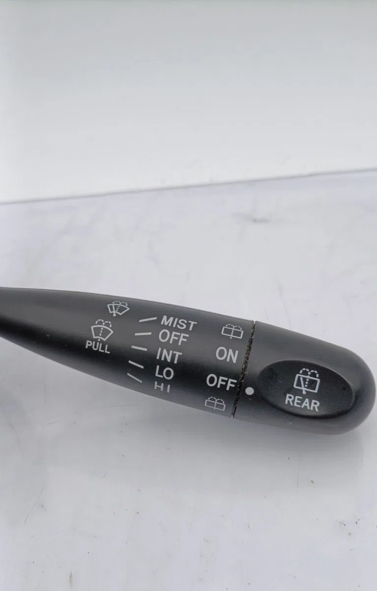 Commande essuie glace TOYOTA YARIS 1 PHASE 2 occasion — photo 3