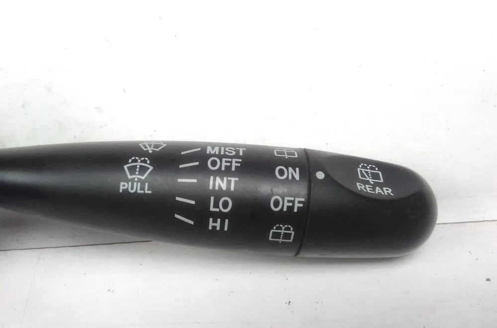Commande essuie glace TOYOTA YARIS 2004 occasion — photo 2