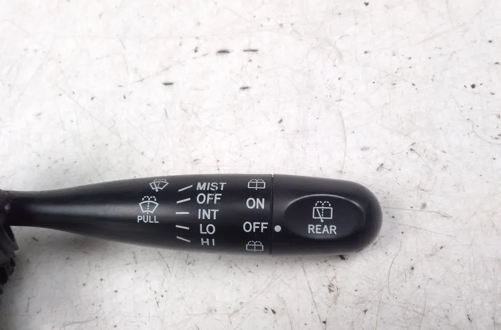 Commande essuie glace TOYOTA YARIS I 2003 occasion — photo 2