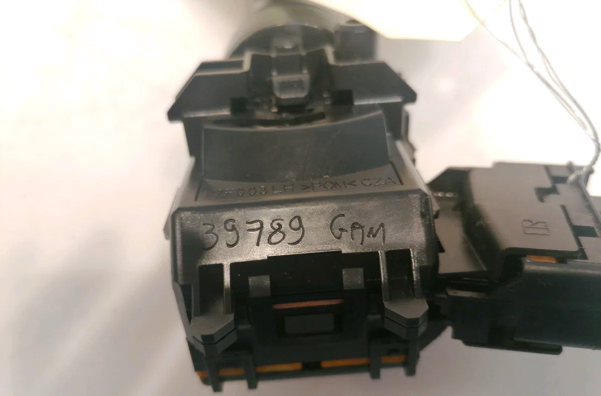 Commande essuie glace Toyota YARIS (_P9_) 1.33 vvt-i (nsp90_) (2008-2011) occasion — photo 3