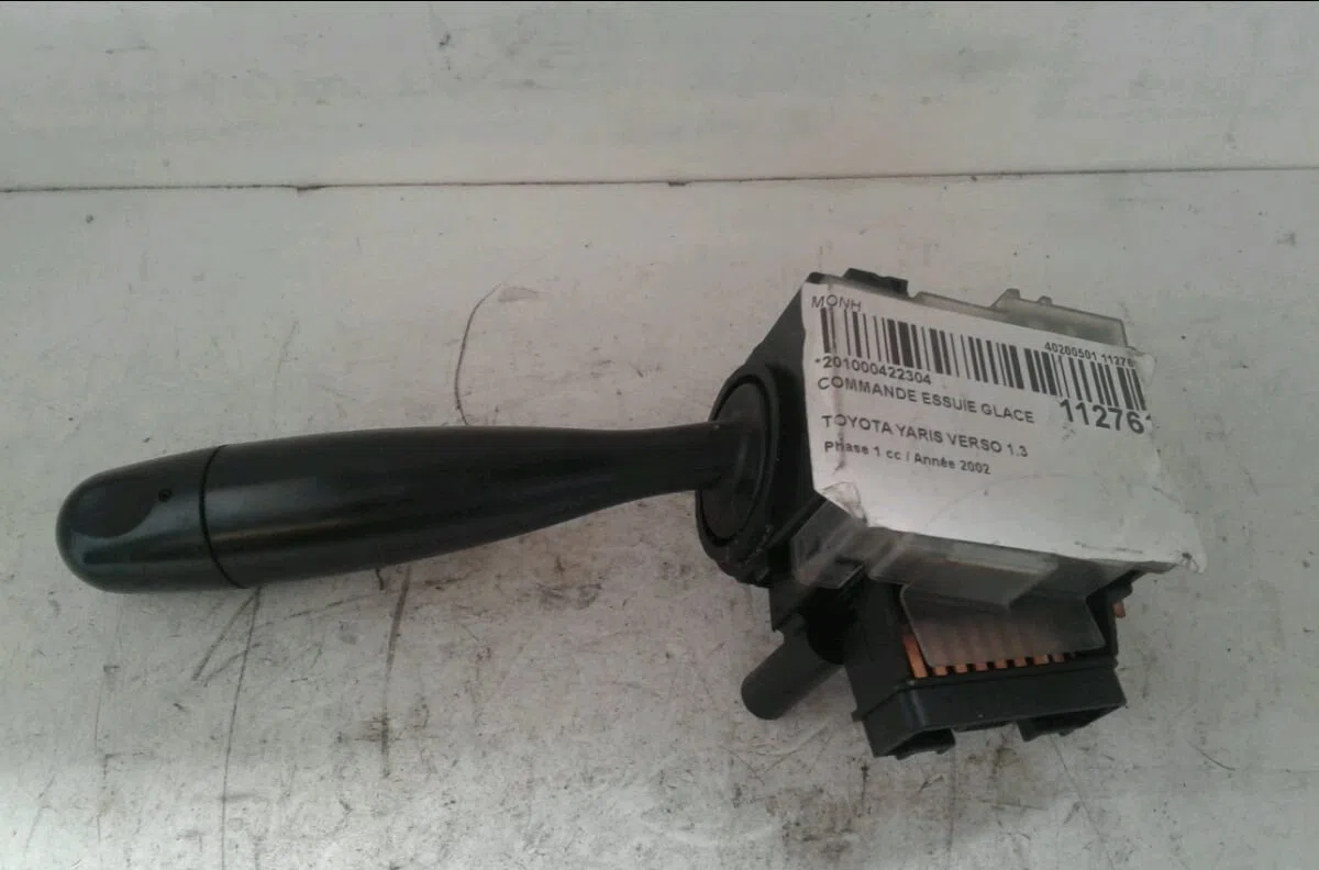 Commande essuie glace TOYOTA YARIS VERSO 2002 occasion — photo 2