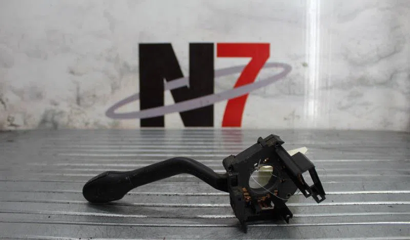 Commande essuie glace VOLKSWAGEN GOLF 3 BREAK occasion — photo 2