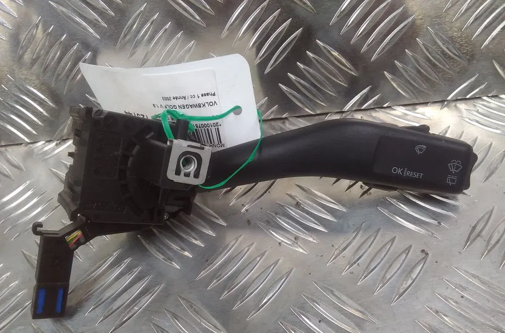 Commande essuie glace VOLKSWAGEN GOLF V  1.9 TDI 105ch occasion