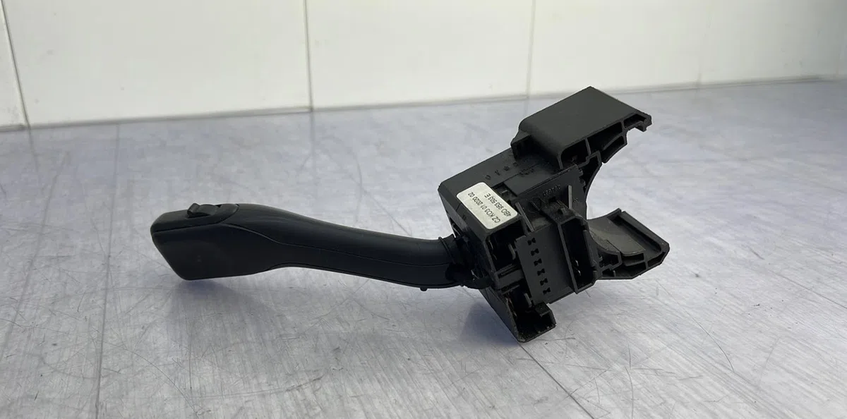 Commande essuie glace VOLKSWAGEN NEW BEETLE 1 PHASE 1 occasion — photo 4
