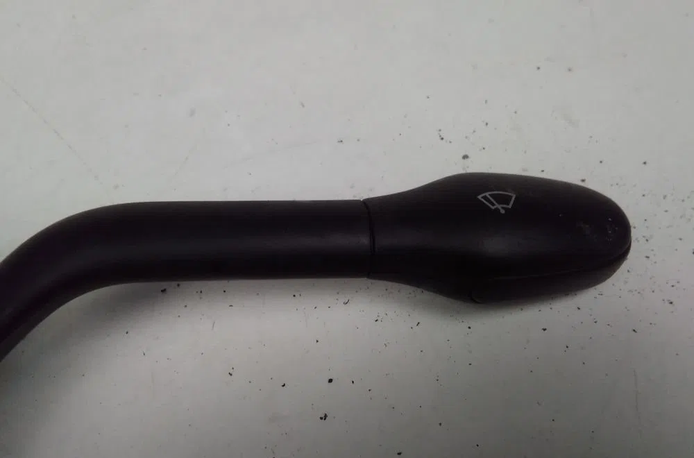 Commande essuie glace VOLKSWAGEN POLO FLI. 1996 occasion — photo 3