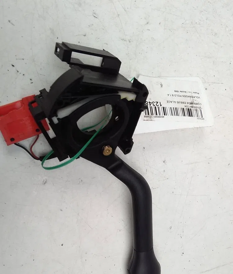 Commande essuie glace VOLKSWAGEN POLO III  1.4 occasion — photo 3