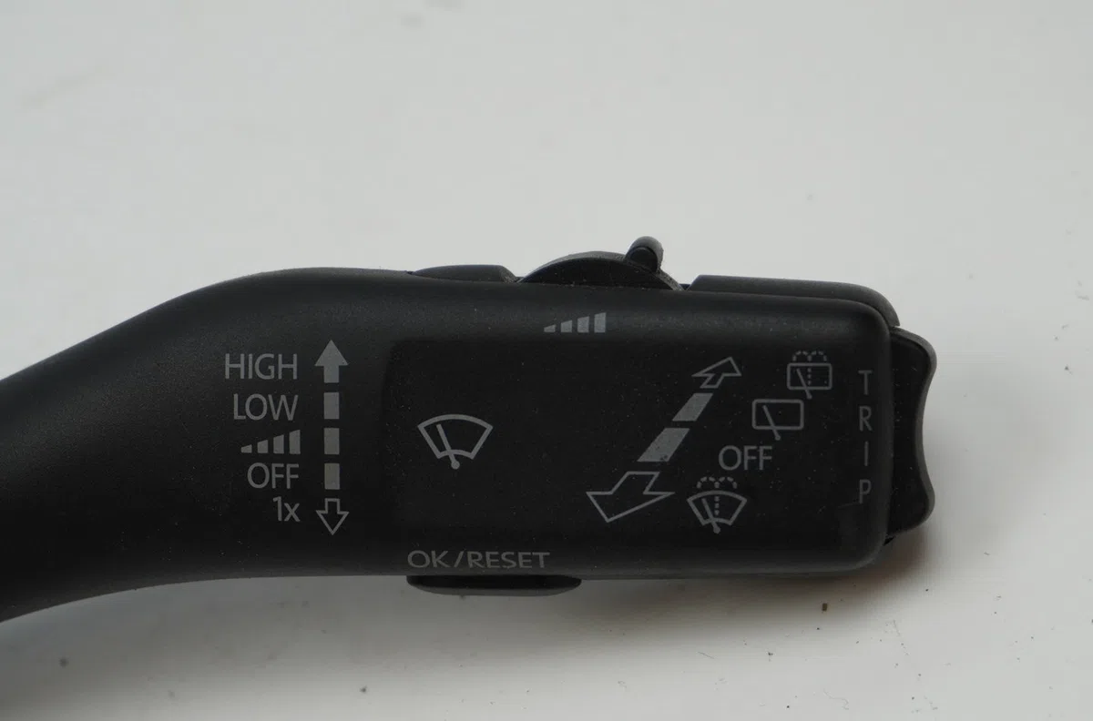Commande essuie glace Volkswagen TIGUAN (5N_) 2.0 tdi 4motion (2007-2018) occasion — photo 2