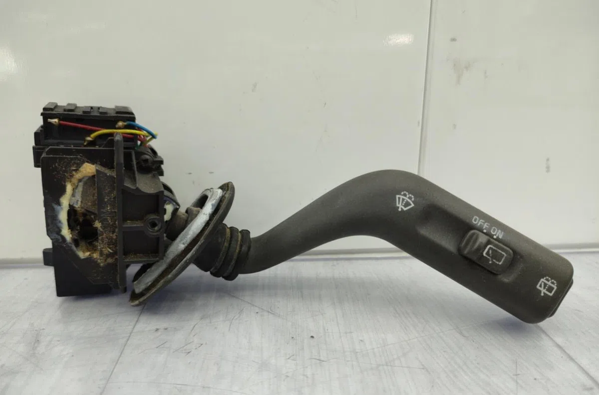 Commande essuie glace VOLVO V 40 1 PHASE 2 BREAK occasion — photo 2