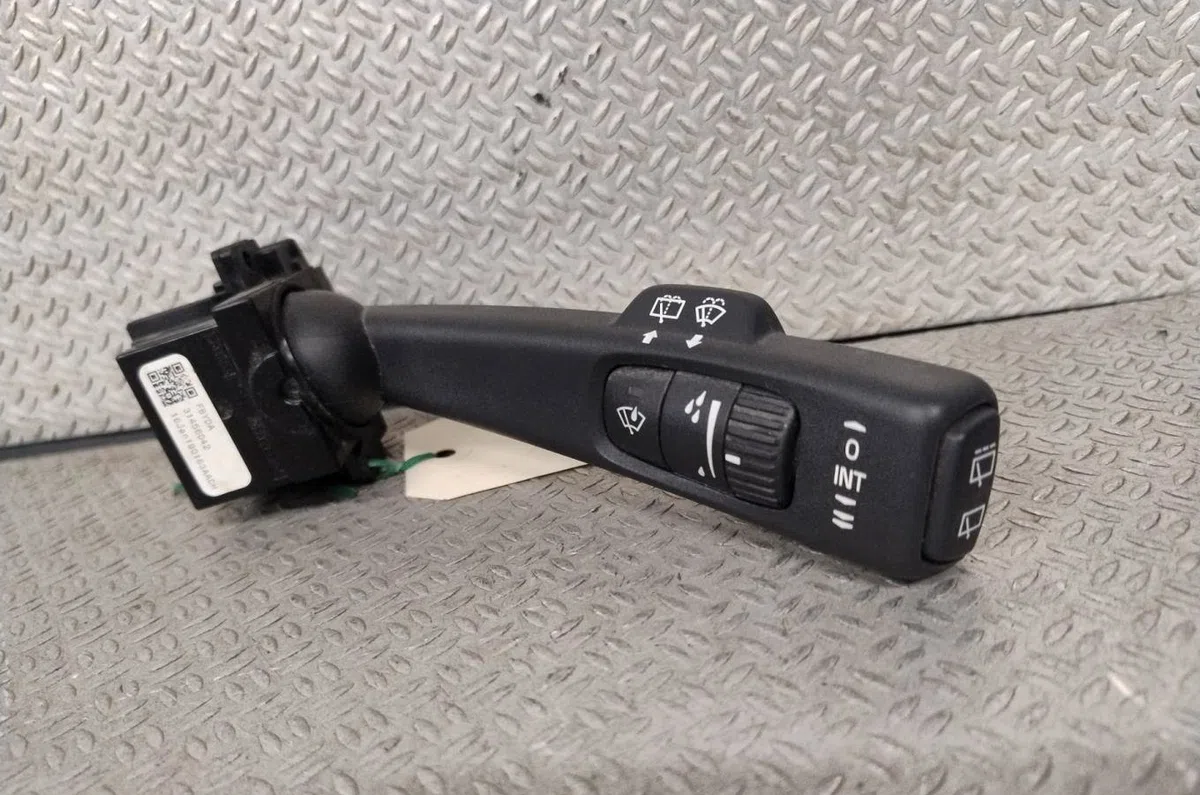 Commande essuie glace Volvo XC60 I SUV (156) D4 (2013-2015) occasion