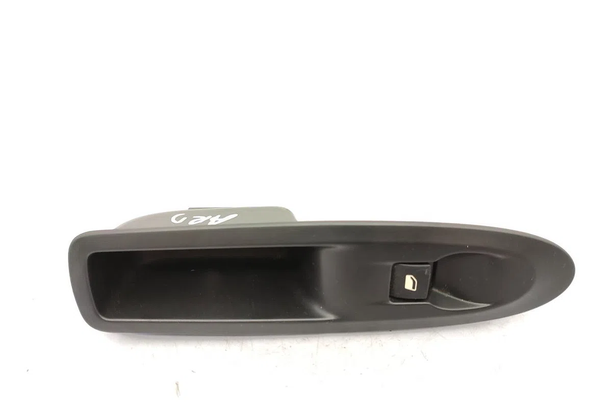 Commande leve-glace porte arrière droite CITROEN C4 2 PHASE 1 occasion — photo 2