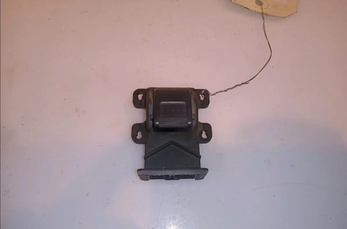 Commande leve-glace porte arrière droite Honda CIVIC VII Hatchback (EU, EP, EV) 1.6 i (ep2, eu8, eu6) (2001-2005) occasion