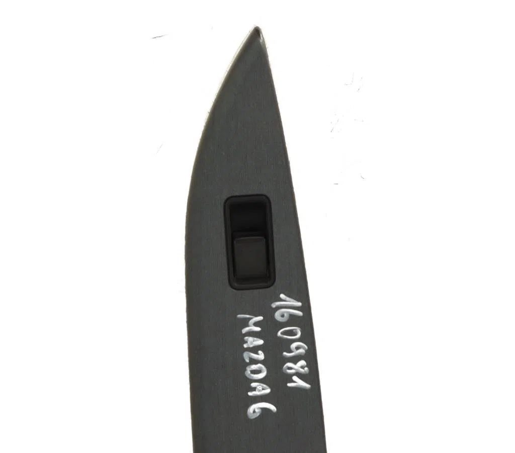 Commande leve-glace porte arrière droite Mazda 6 Hatchback (GG) 2.0 di (gg14) (2002-2007) occasion