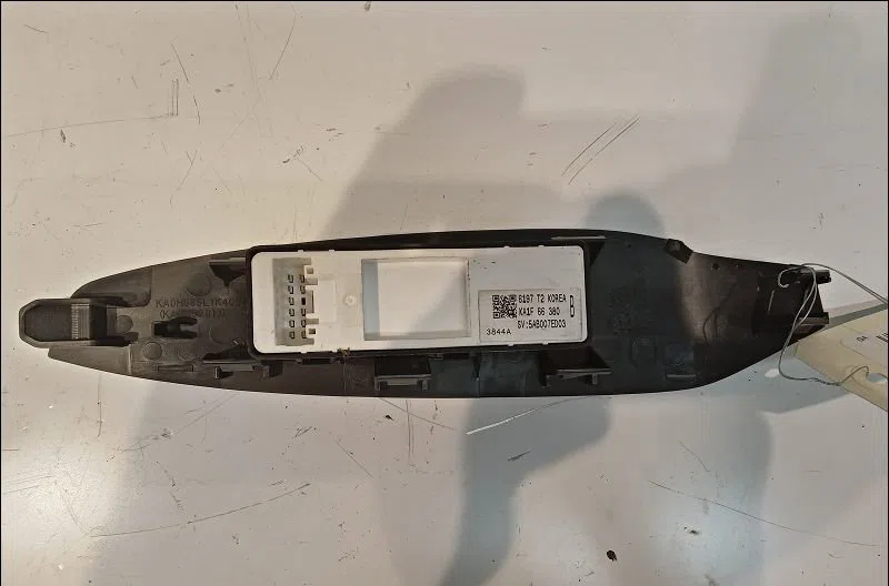 Commande leve-glace porte arrière droite Mazda CX-5 (KE, GH) 2.2 d awd (ke102) (2012-2017) 5 portes occasion — photo 3