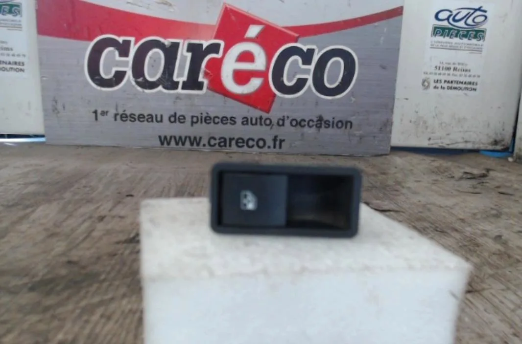 Commande leve-glace porte arrière droite Opel ASTRA H (A04) 1.3 cdti (l48) (2005-2010) occasion