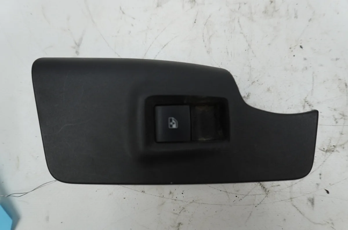 Commande leve-glace porte arrière droite Opel MERIVA B Monospace (S10) 1.7 cdti (75) (2010-2017) occasion