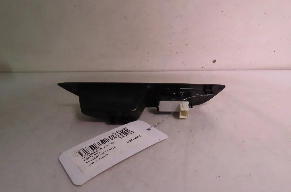 Commande leve-glace porte arrière droite Peugeot 208 II (UB_, UP_, UW_, UJ_) 1.2 puretech 100 (2019) 5 portes occasion — photo 2