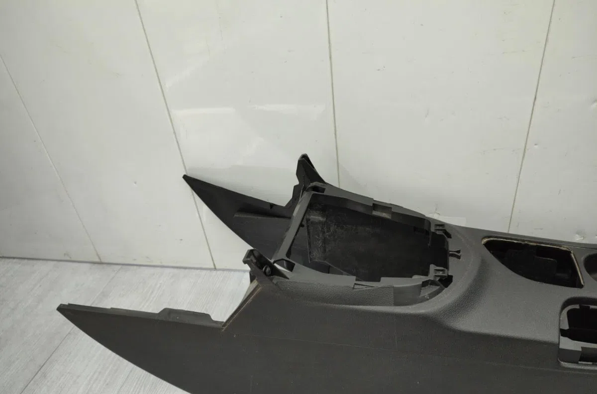 Commande leve-glace porte arrière droite PEUGEOT 308 1 SW PHASE 2 BREAK occasion — photo 2