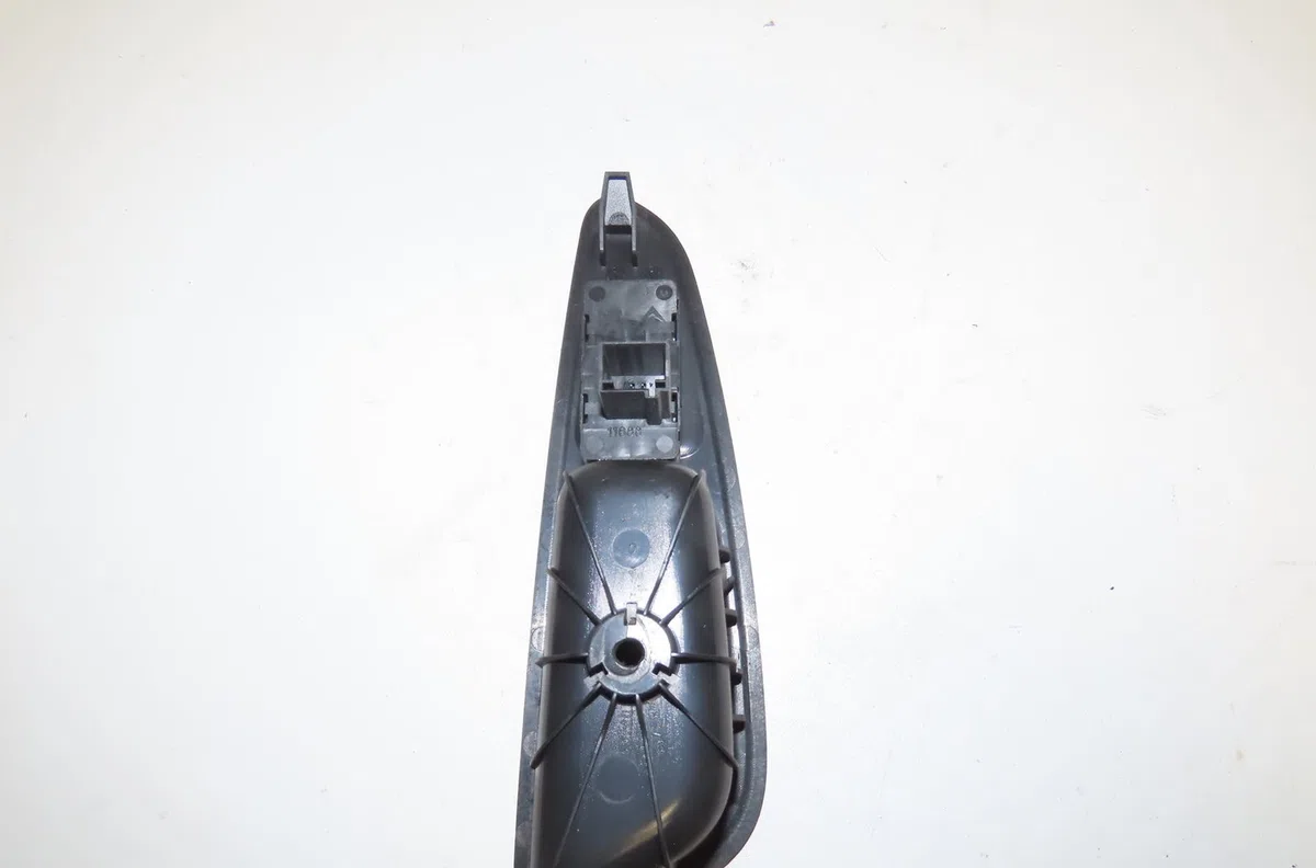 Commande leve-glace porte arrière droite Peugeot 308 SW I (4E_, 4H_) 2.0 hdi (2007-2012) occasion