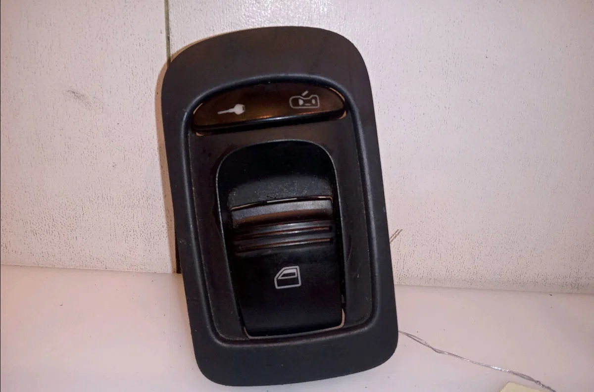Commande leve-glace porte arrière droite PORSCHE CAYENNE I 2003 occasion