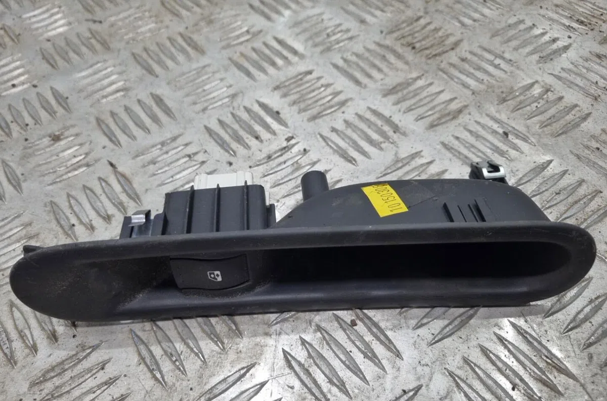 Commande leve-glace porte arrière droite RENAULT ESPACE 4 PHASE 2 occasion — photo 4