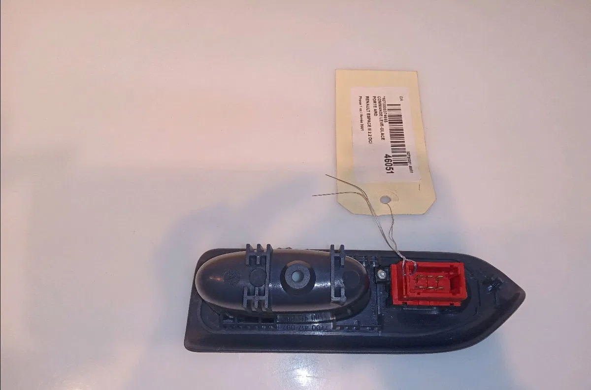 Commande leve-glace porte arrière droite Renault ESPACE III (JE0_) 2.2 dci (je0s) (2000-2002) occasion — photo 2