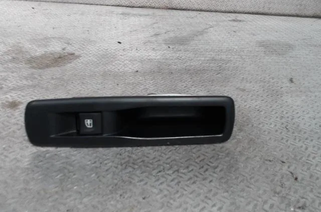 Commande leve-glace porte arrière droite RENAULT GRAND SCENIC 3 GRAND SCENIC 3 PHASE 1 occasion