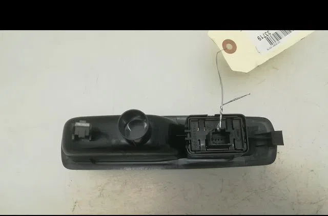 Commande leve-glace porte arrière droite Renault MEGANE III Grandtour (KZ0-1) 1.5 dci (kz09, kz0d, kz1g, kz29, kz14, kz1w, kz10, kz1f,... (2009) 5 portes occasion