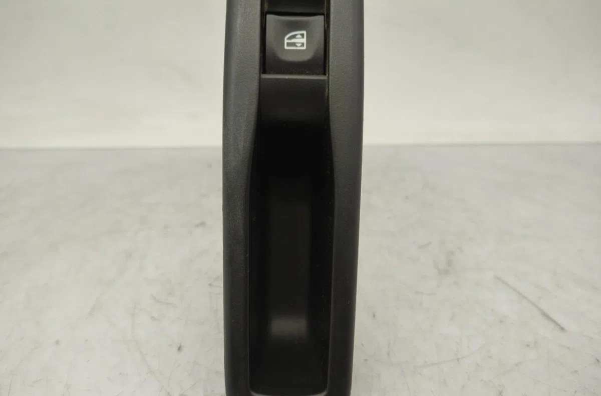 Commande leve-glace porte arrière droite RENAULT SCENIC 3 PHASE 1 occasion — photo 3