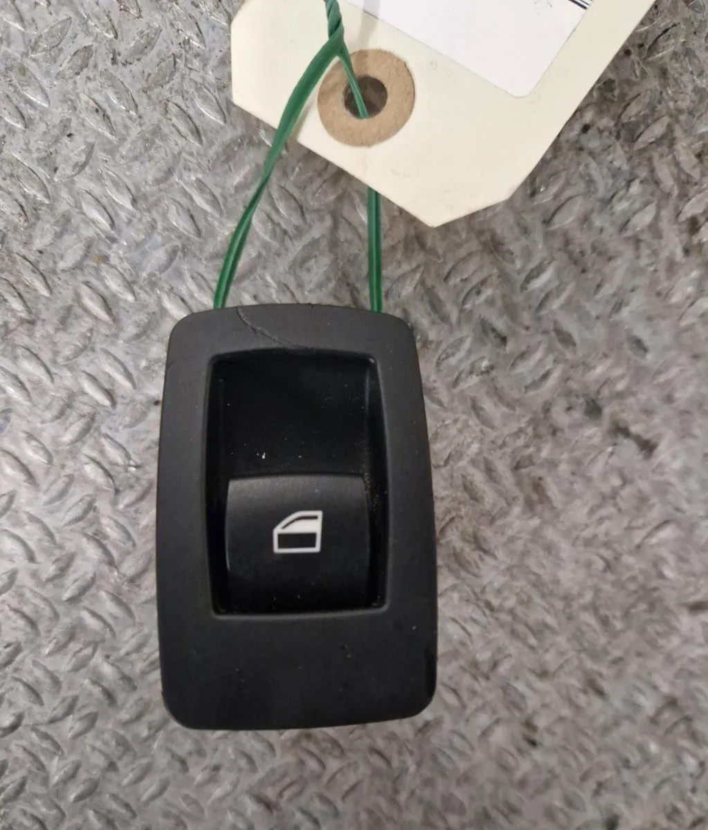 Commande leve-glace porte arrière gauche Bmw 3 (E90) 320 d (2004-2011) occasion