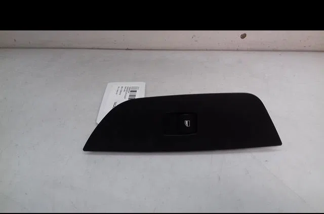 Commande leve-glace porte arrière gauche Bmw X1 (E84) Sdrive 18 d (2009-2015) occasion — photo 3