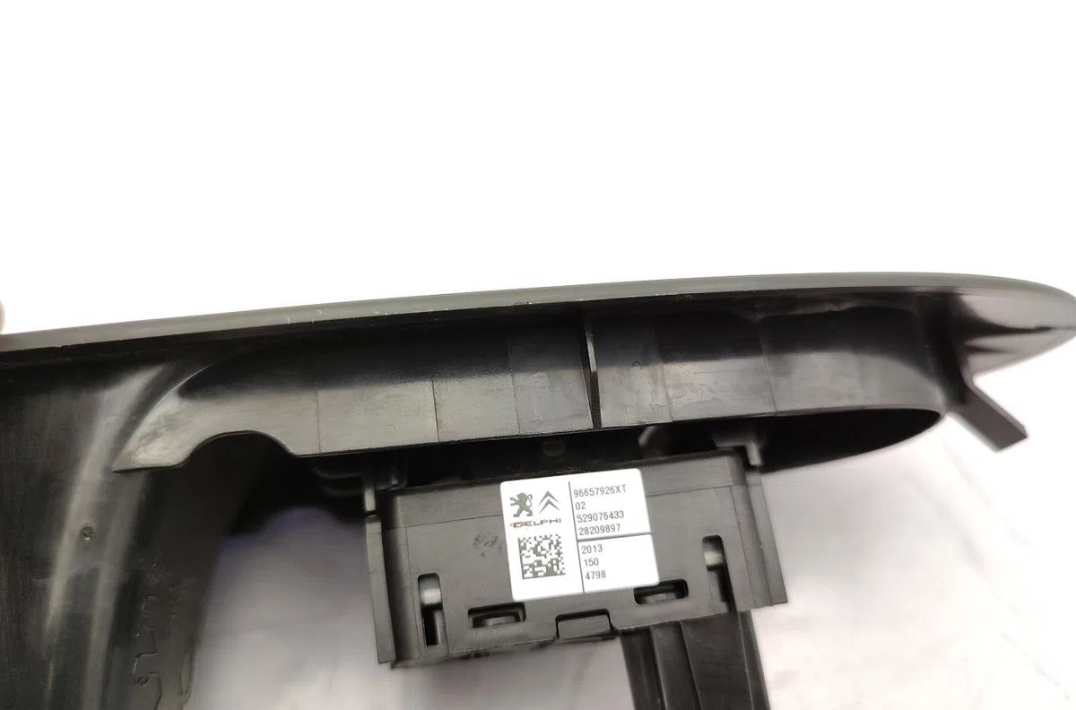 Commande leve-glace porte arrière gauche CITROEN C4 2 PHASE 1 occasion — photo 2