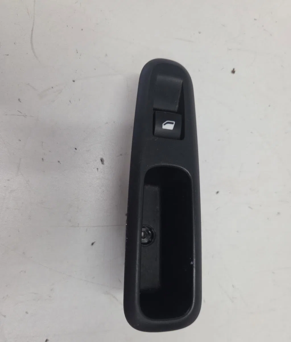 Commande leve-glace porte arrière gauche CITROEN C4 GRAND PICASSO 2 PHASE 1 occasion