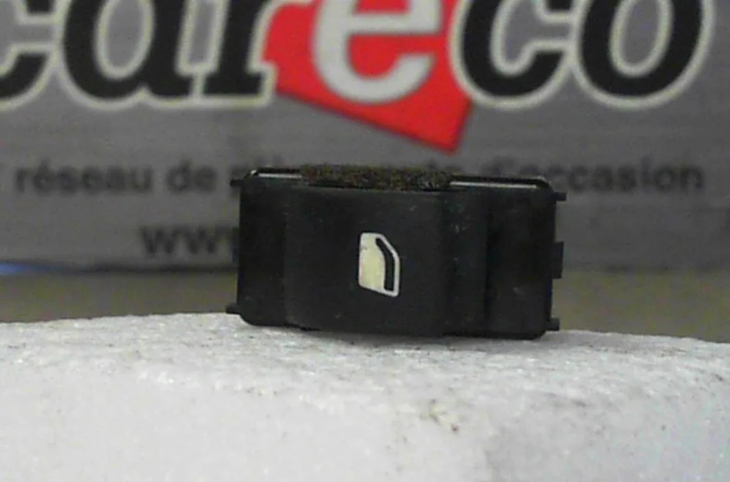 Commande leve-glace porte arrière gauche Citroen C4 I (LC_) 2.0 hdi (2004-2011) occasion