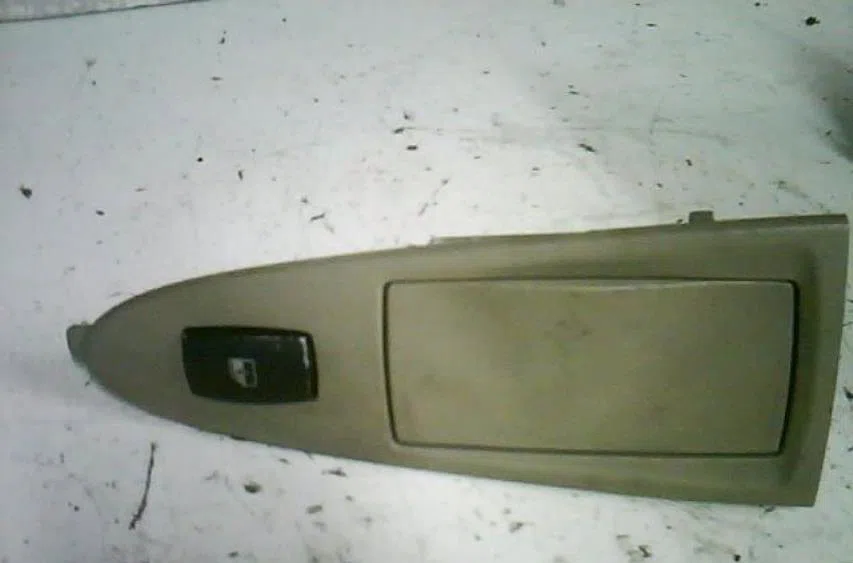 Commande leve-glace porte arrière gauche Fiat CROMA (194_) 1.9 d multijet (2005-2011) occasion — photo 2