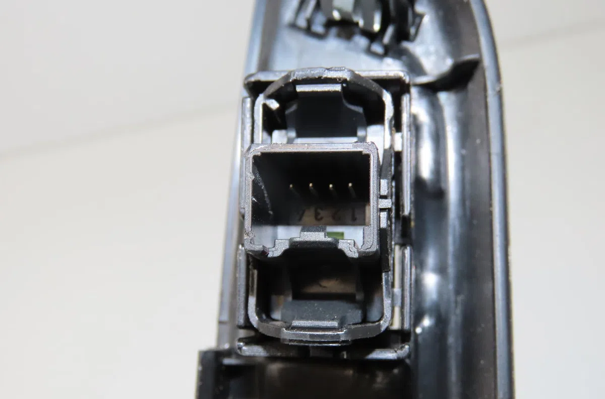 Commande leve-glace porte arrière gauche Ford B-MAX (JK) 1.0 ecoboost (2012) occasion — photo 2