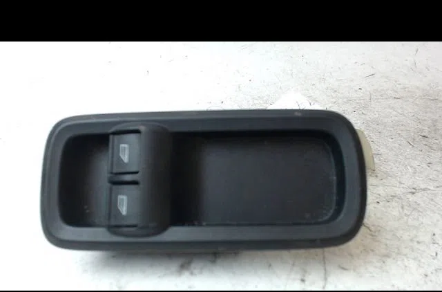 Commande leve-glace porte arrière gauche FORD FIESTA 2010 occasion — photo 3