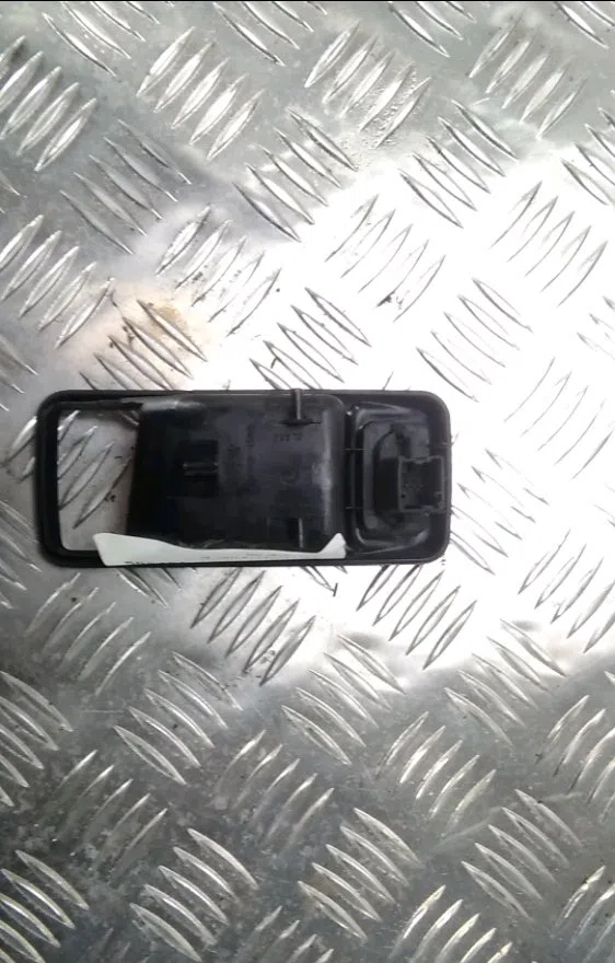 Commande leve-glace porte arrière gauche Ford FOCUS II (DA_, HCP, DP) 1.8 tdci (2005-2012) occasion — photo 2