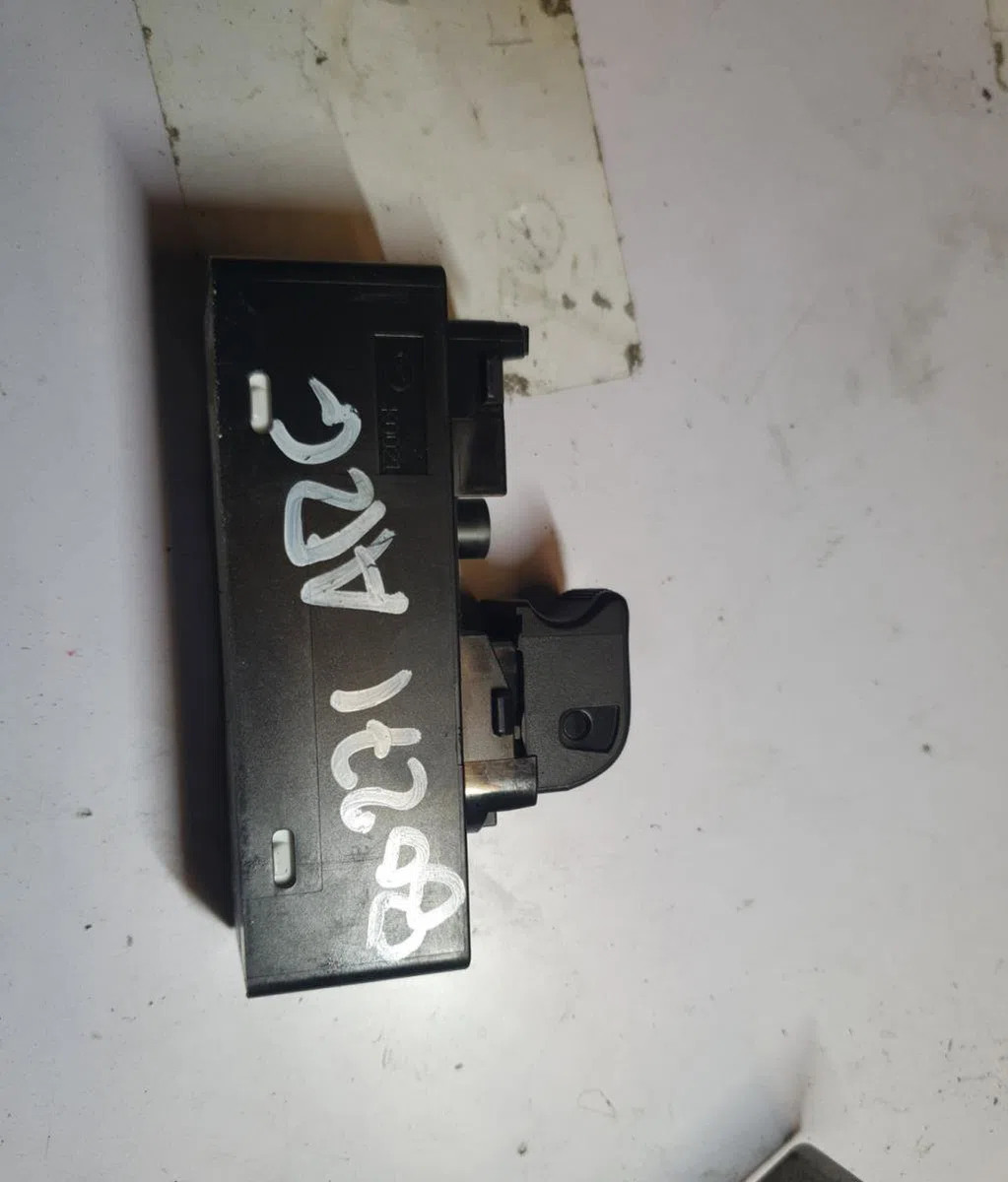 Commande leve-glace porte arrière gauche MAZDA CX5 1 PHASE 2 occasion — photo 3