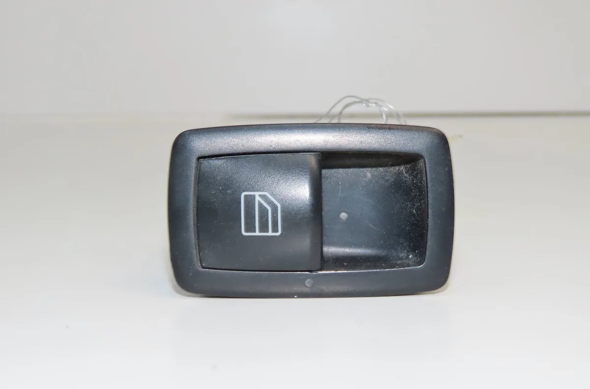 Commande leve-glace porte arrière gauche Mercedes-benz CLASSE M (W164) Ml 320 cdi 4-matic (164.122) (2005-2009) occasion