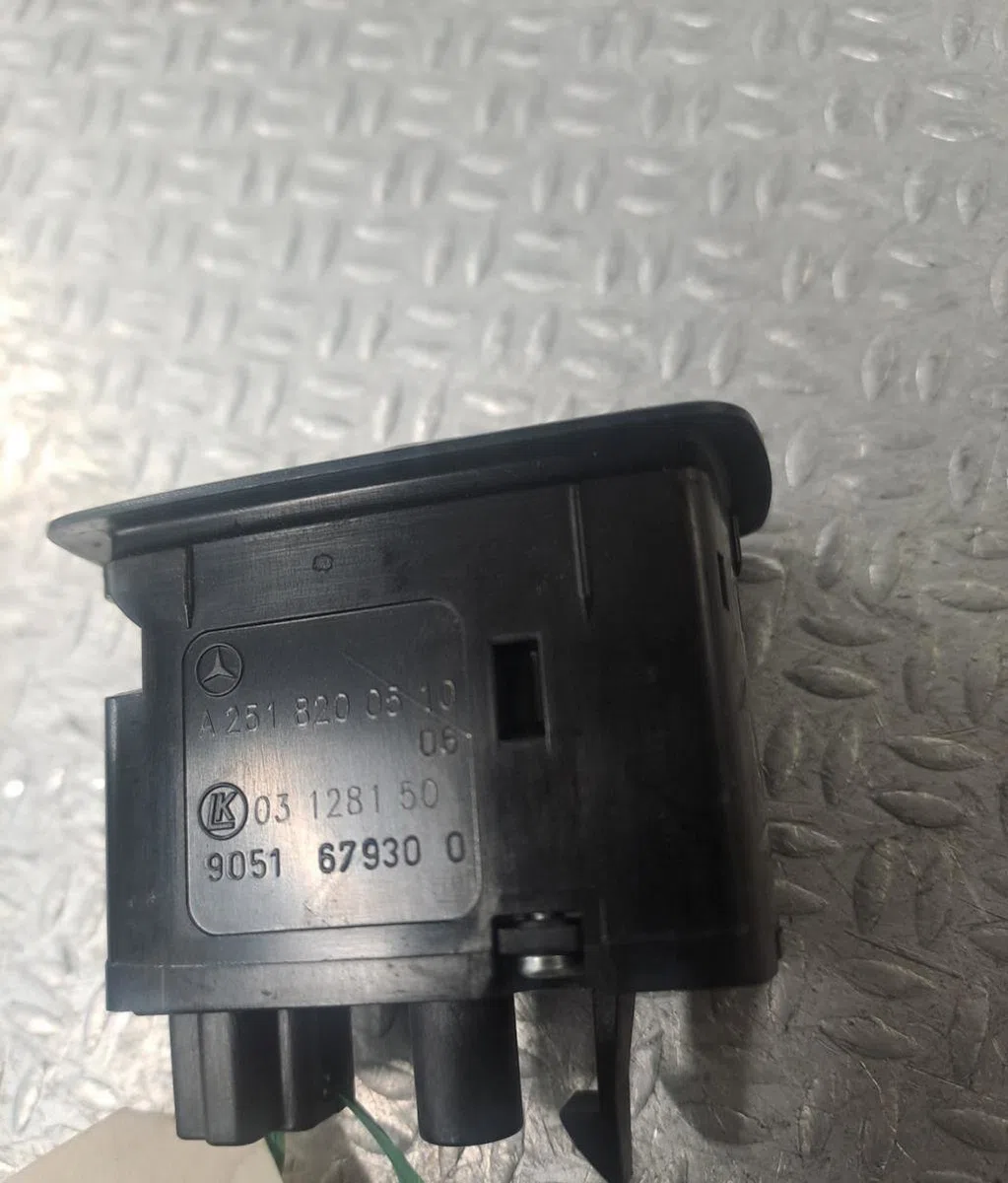 Commande leve-glace porte arrière gauche MERCEDES CLASSE B 245 PHASE 2 occasion — photo 2