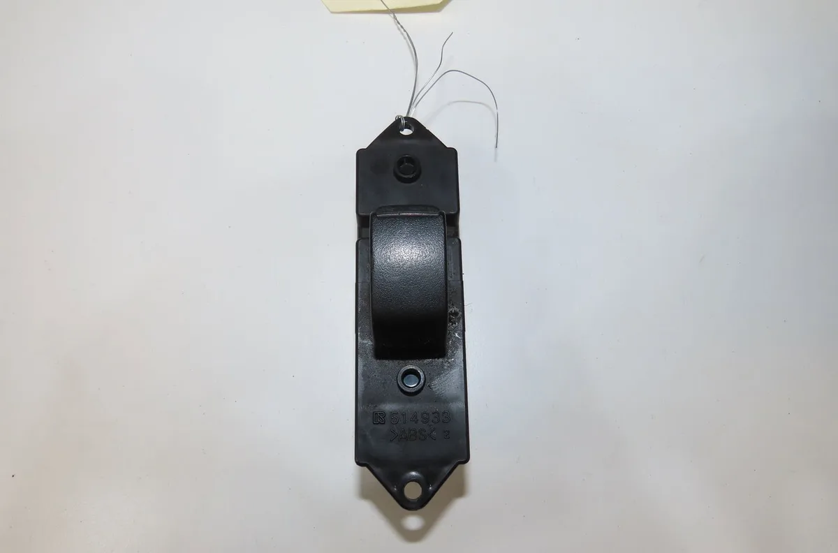 Commande leve-glace porte arrière gauche Mitsubishi GRANDIS (NA_W) 2.0 di-d (na8w) (2005-2010) occasion