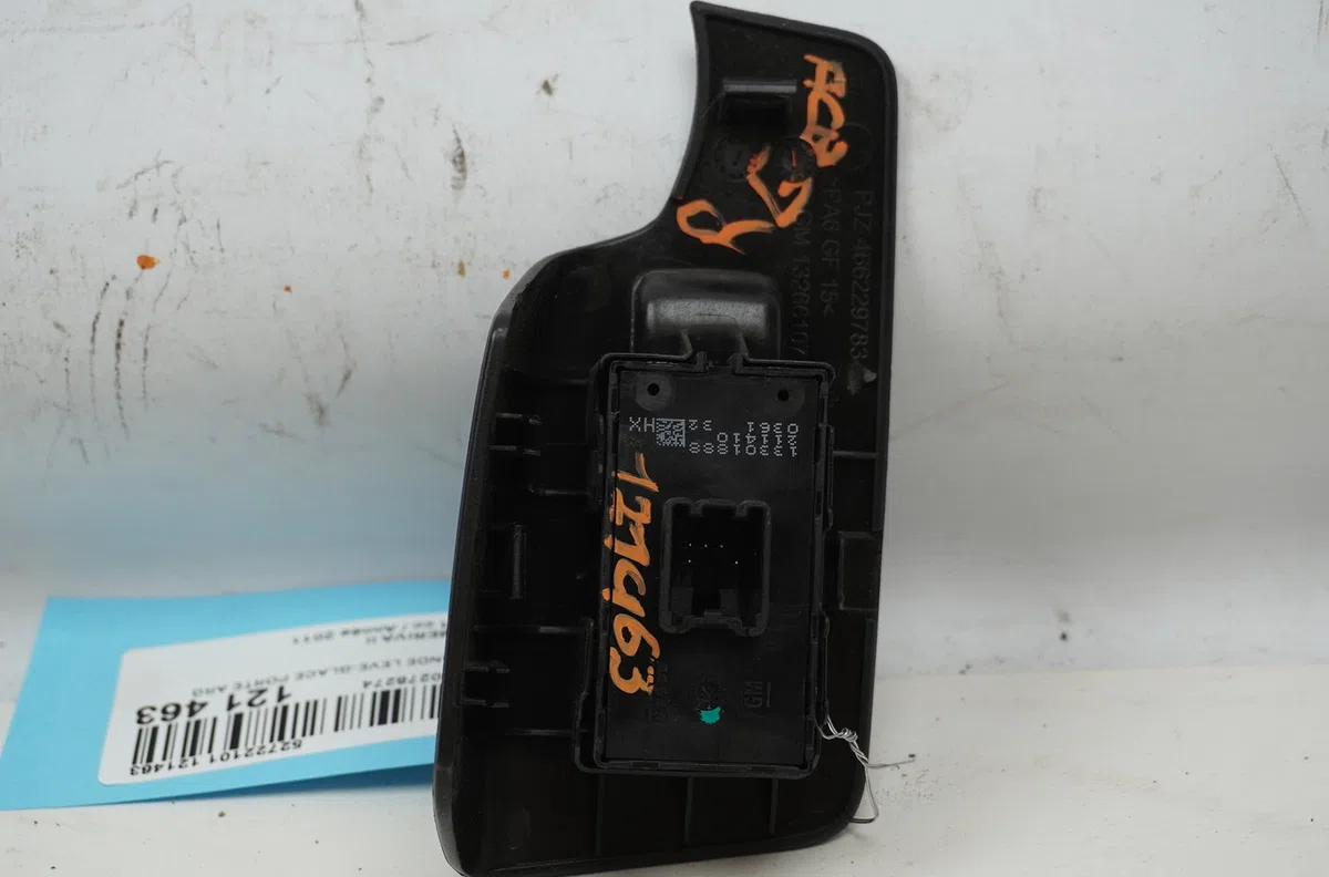 Commande leve-glace porte arrière gauche Opel MERIVA B Monospace (S10) 1.7 cdti (75) (2010-2017) occasion — photo 2