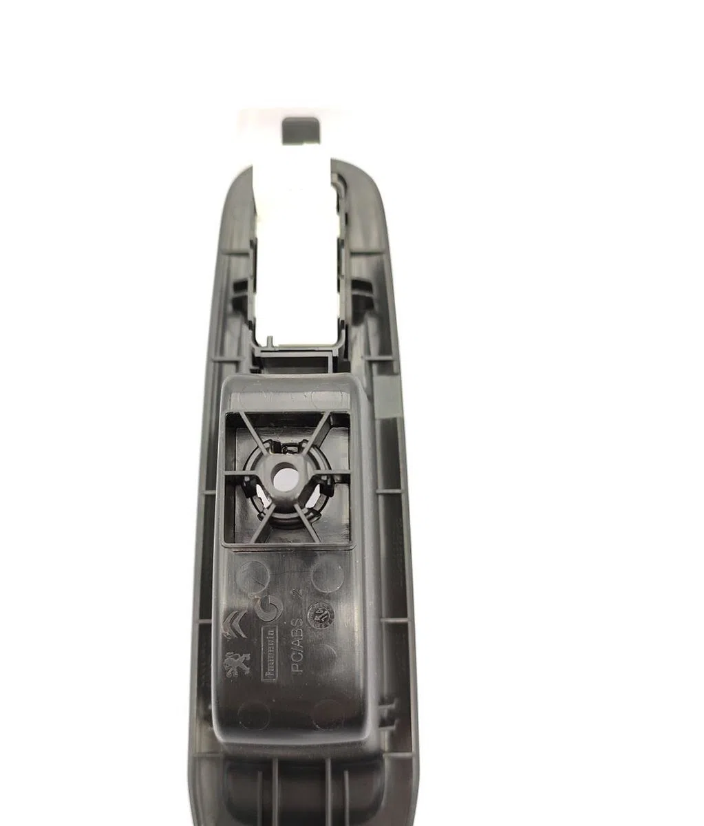 Commande leve-glace porte arrière gauche PEUGEOT 308 2 SW PHASE 1 BREAK occasion — photo 2